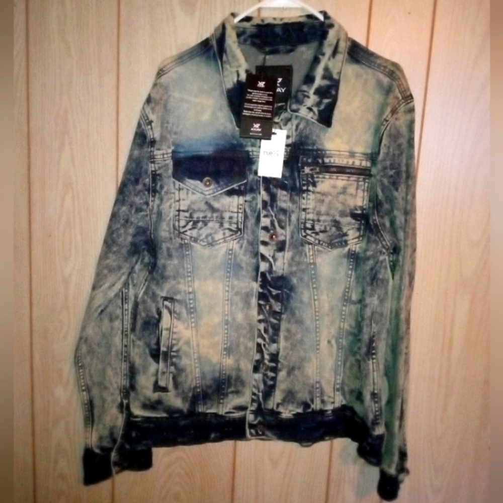 Men's Distressed Denim Jacket